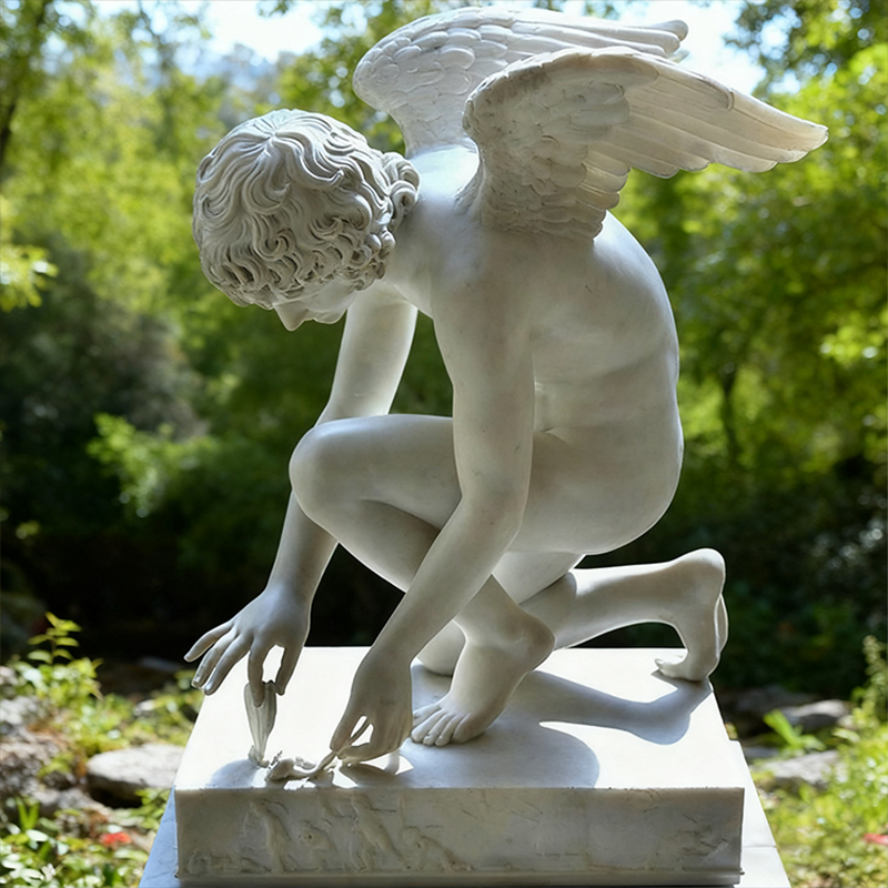 Escultura Humana em Mármore de Anjo Alado