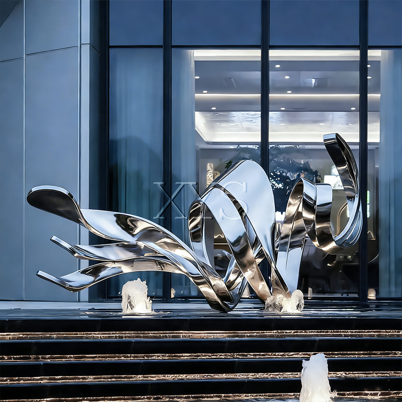 Escultura Starstream Mirror Ribbon Water Feature